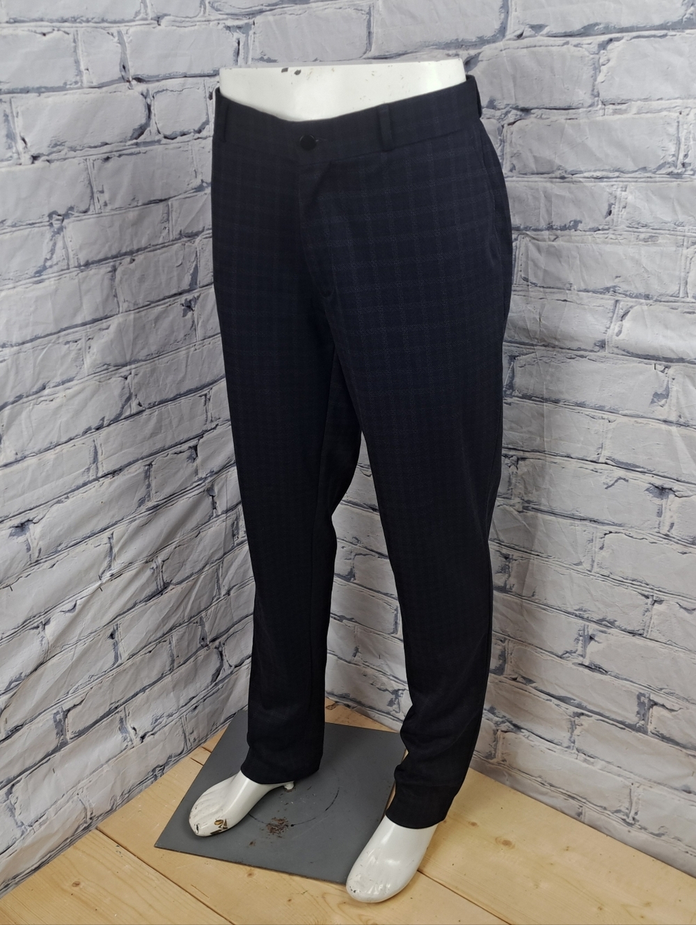 State And Liberty Mens Athletic Fit Dress Pants Black Blue Check 36 actual 37x33